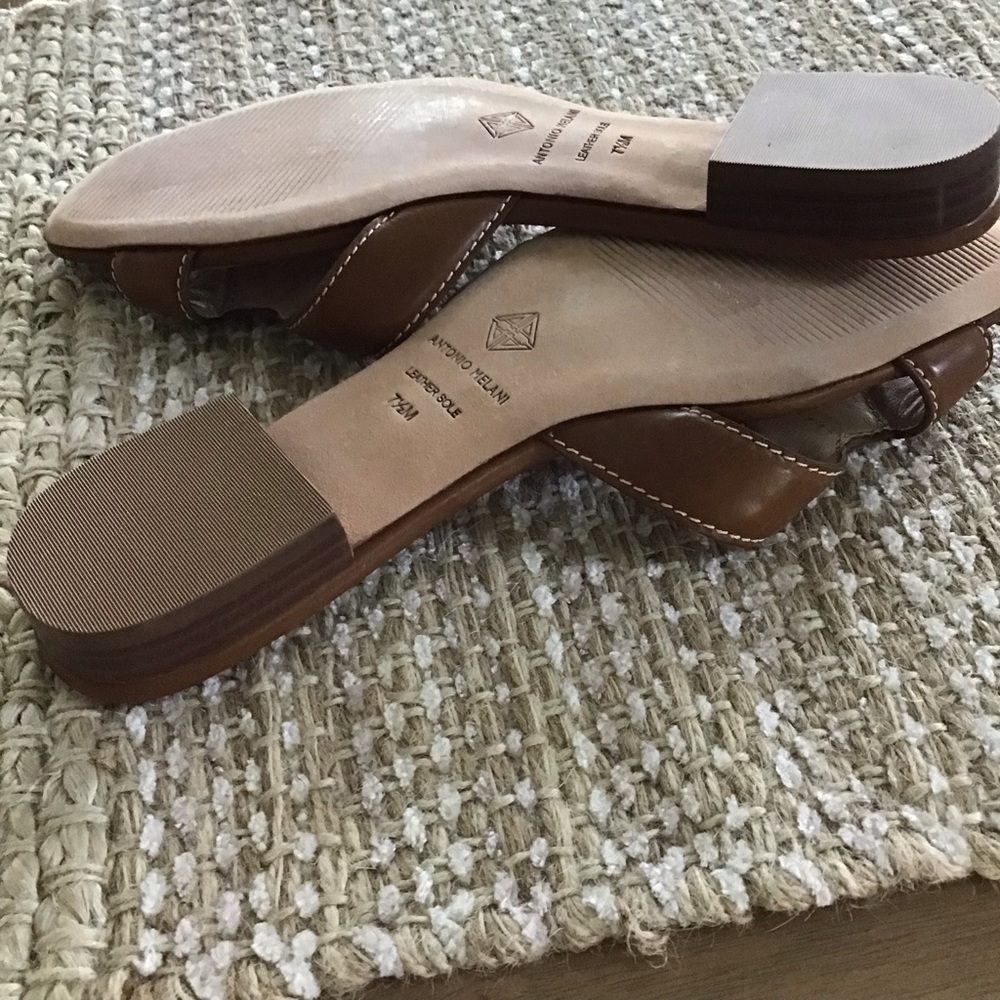 Antonio Melani Carrah Brown Slide Sandals - Picture 4 of 4